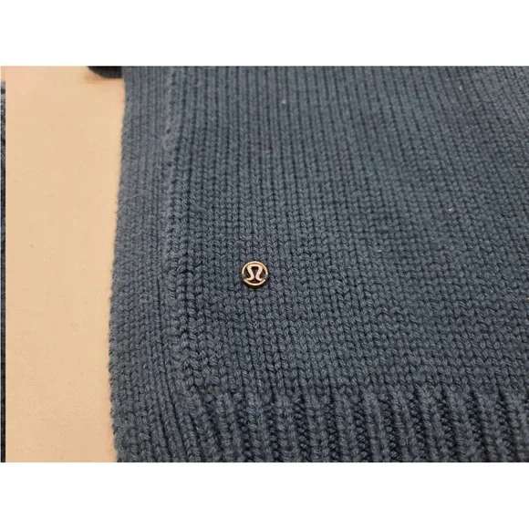 Lululemon Yin To You Sweater Alberta Lake Blue Side Slits 100% Wool Size 4 Women - Picture 4 of 6